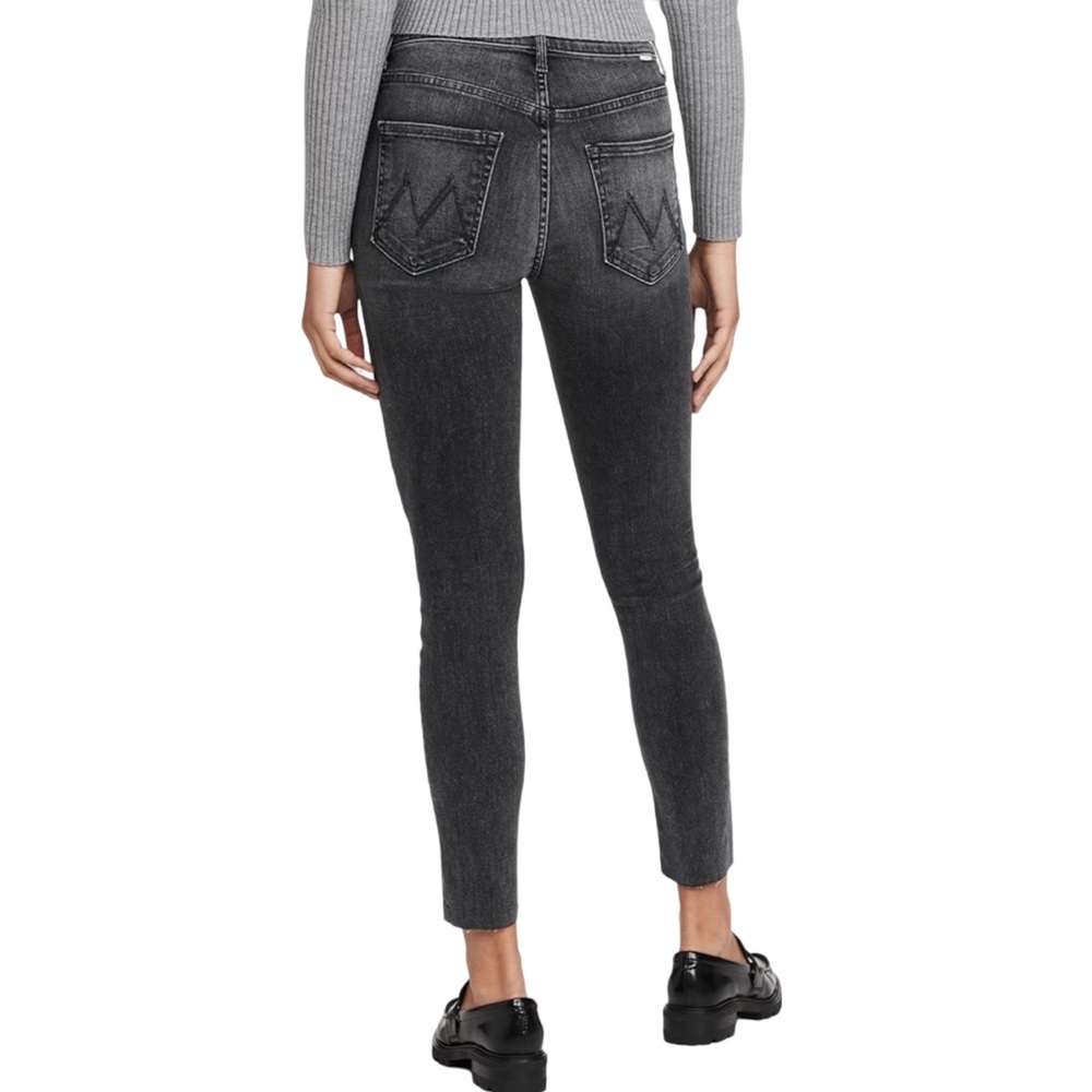 MOTHER The Stunner Ankle Fray Jeans in Friday The 13th Size 30